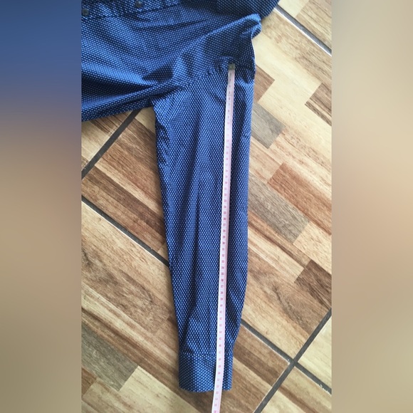 Boys Long-Sleeve Button-Down Dress Shirt - Van Heusen M10/12 blue small pattern - Picture 6 of 7